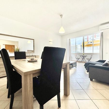 Sea-Front 1' Min! - Apartment With Ac & Wifi Quarteira Luaran gambar